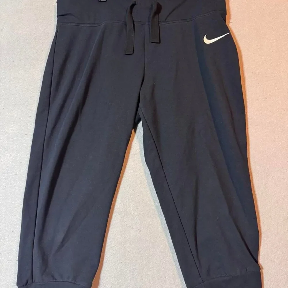 Nike Women's Black and Navy Joggers-tracksuits